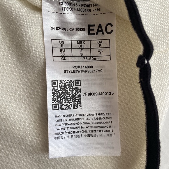 Guess Sweater with shoulder cutouts. NWOT - Picture 6 of 9